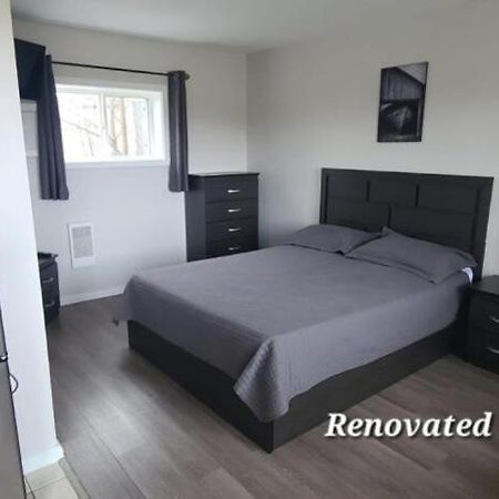 Tay Motel Waubaushene 外观 照片
